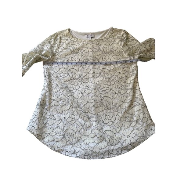 💖Elle Womens Floral Lace Bell Sleeve Top Medium - Picture 5 of 6